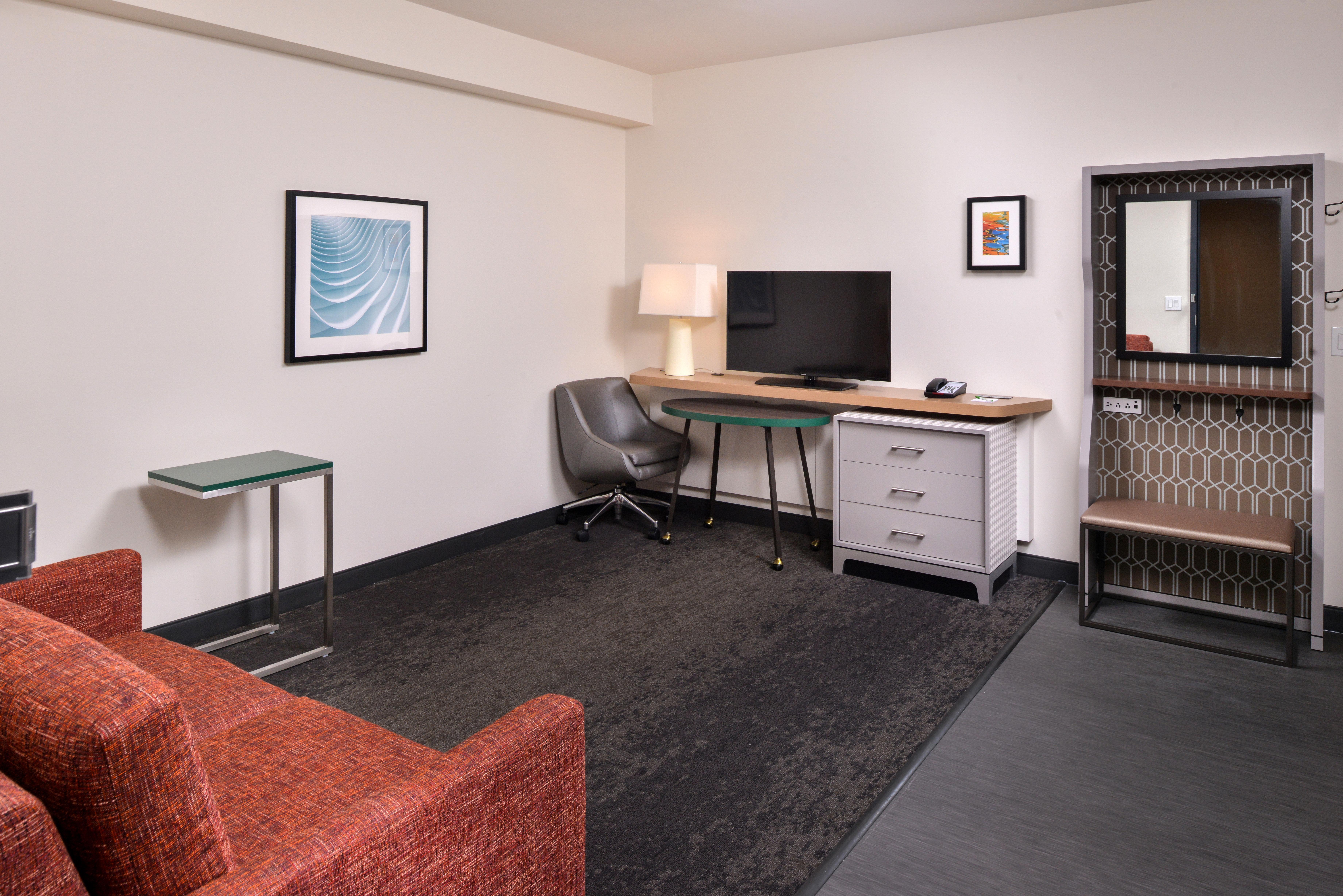 Holiday Inn & Suites - Farmington Hills - Detroit Nw By Ihg Bagian luar foto