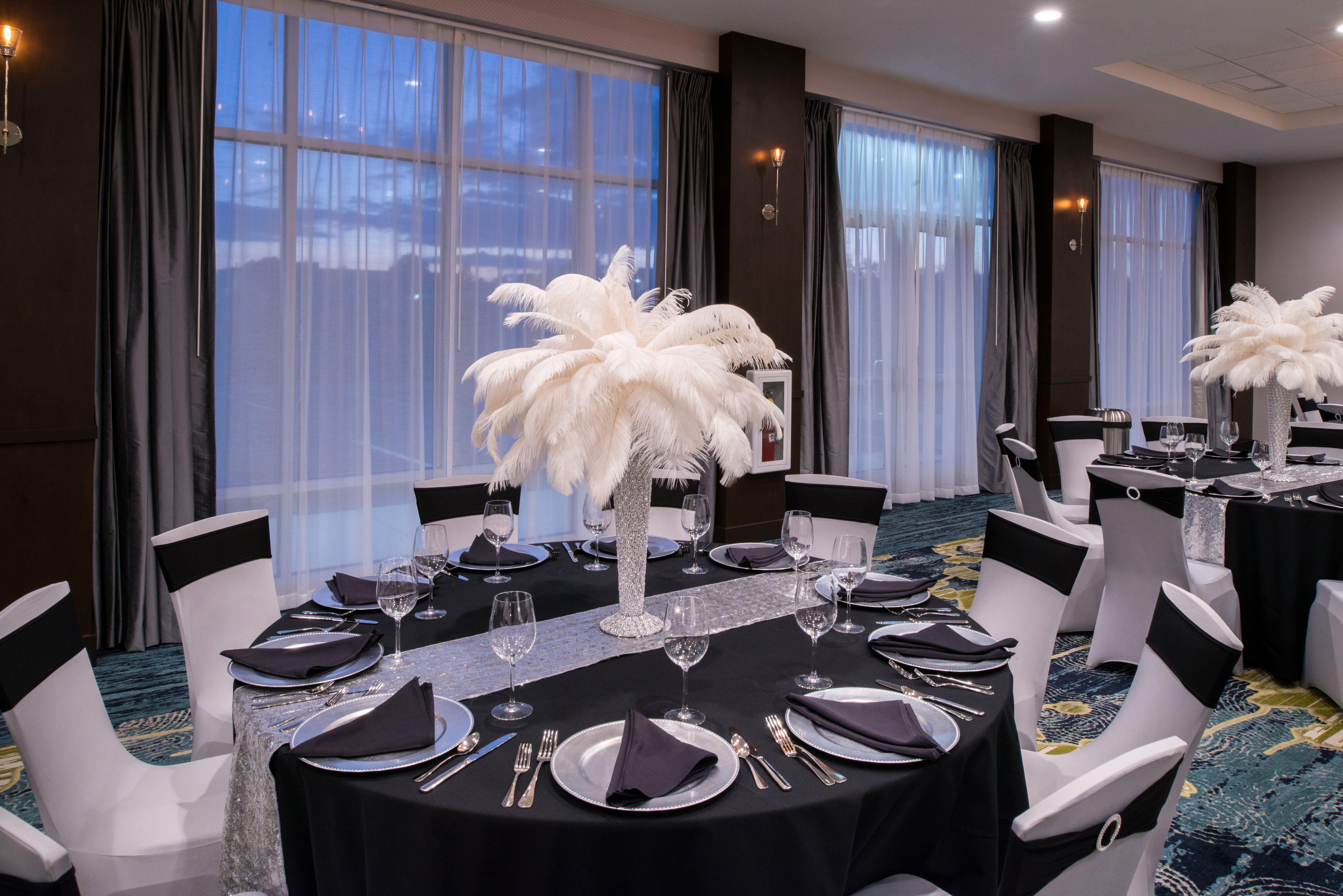 Holiday Inn & Suites - Farmington Hills - Detroit Nw By Ihg Bagian luar foto