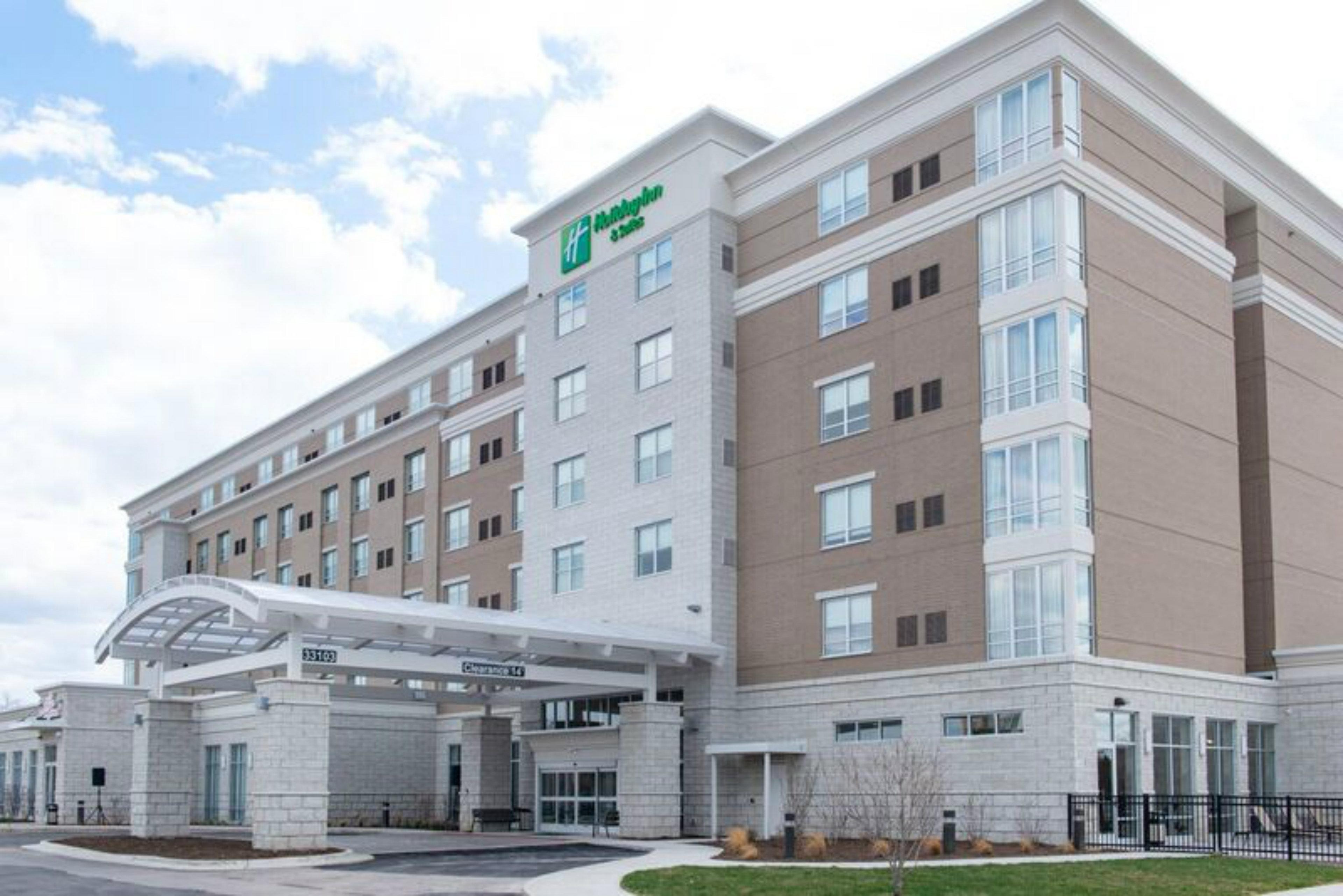 Holiday Inn & Suites - Farmington Hills - Detroit Nw By Ihg Bagian luar foto