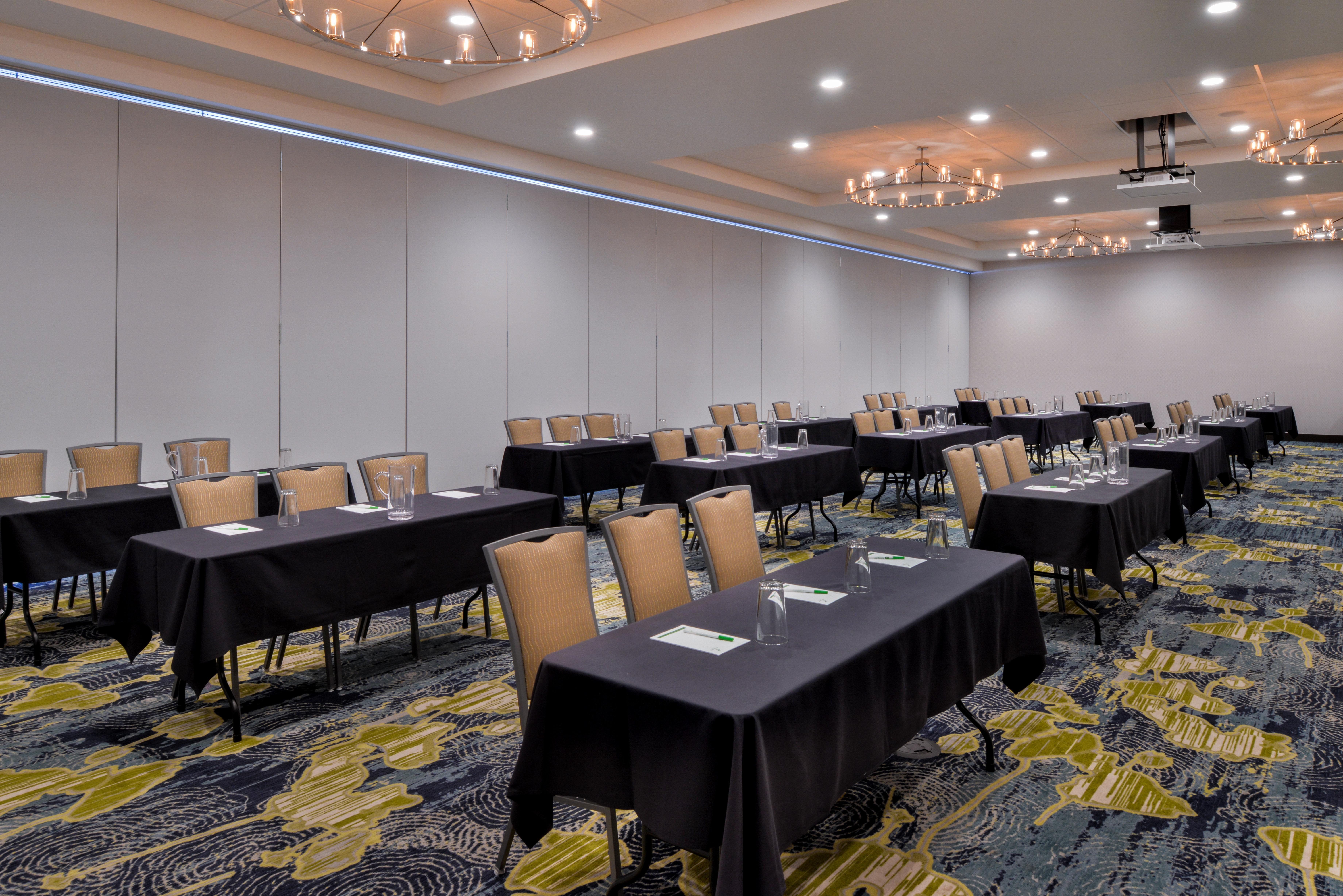 Holiday Inn & Suites - Farmington Hills - Detroit Nw By Ihg Bagian luar foto