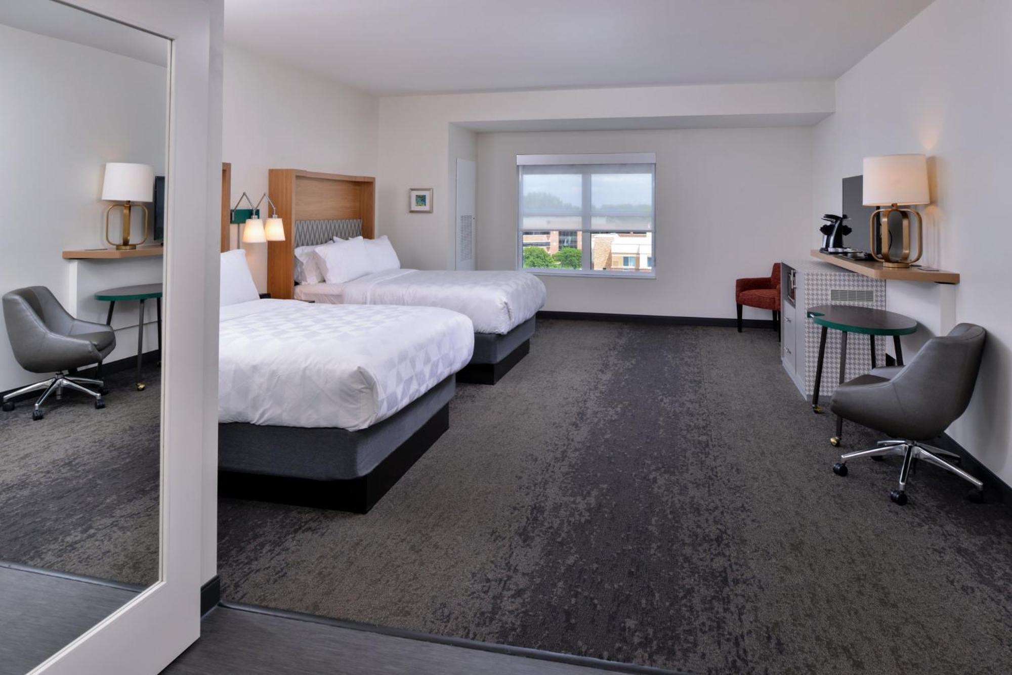 Holiday Inn & Suites - Farmington Hills - Detroit Nw By Ihg Bagian luar foto